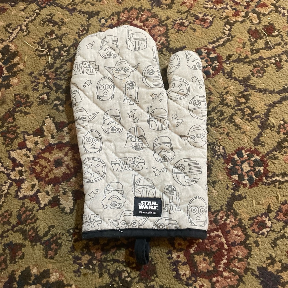 Star Wars Gray Oven Mitt